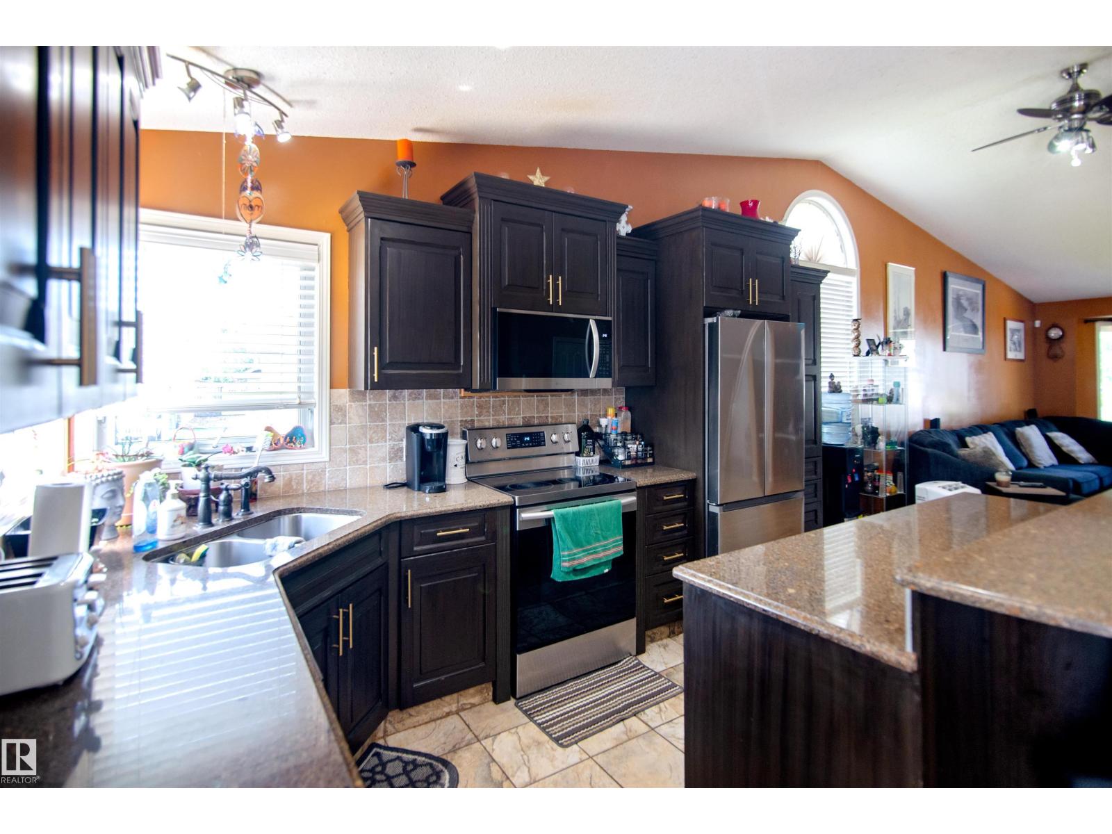 4126 40 AV - Image 6