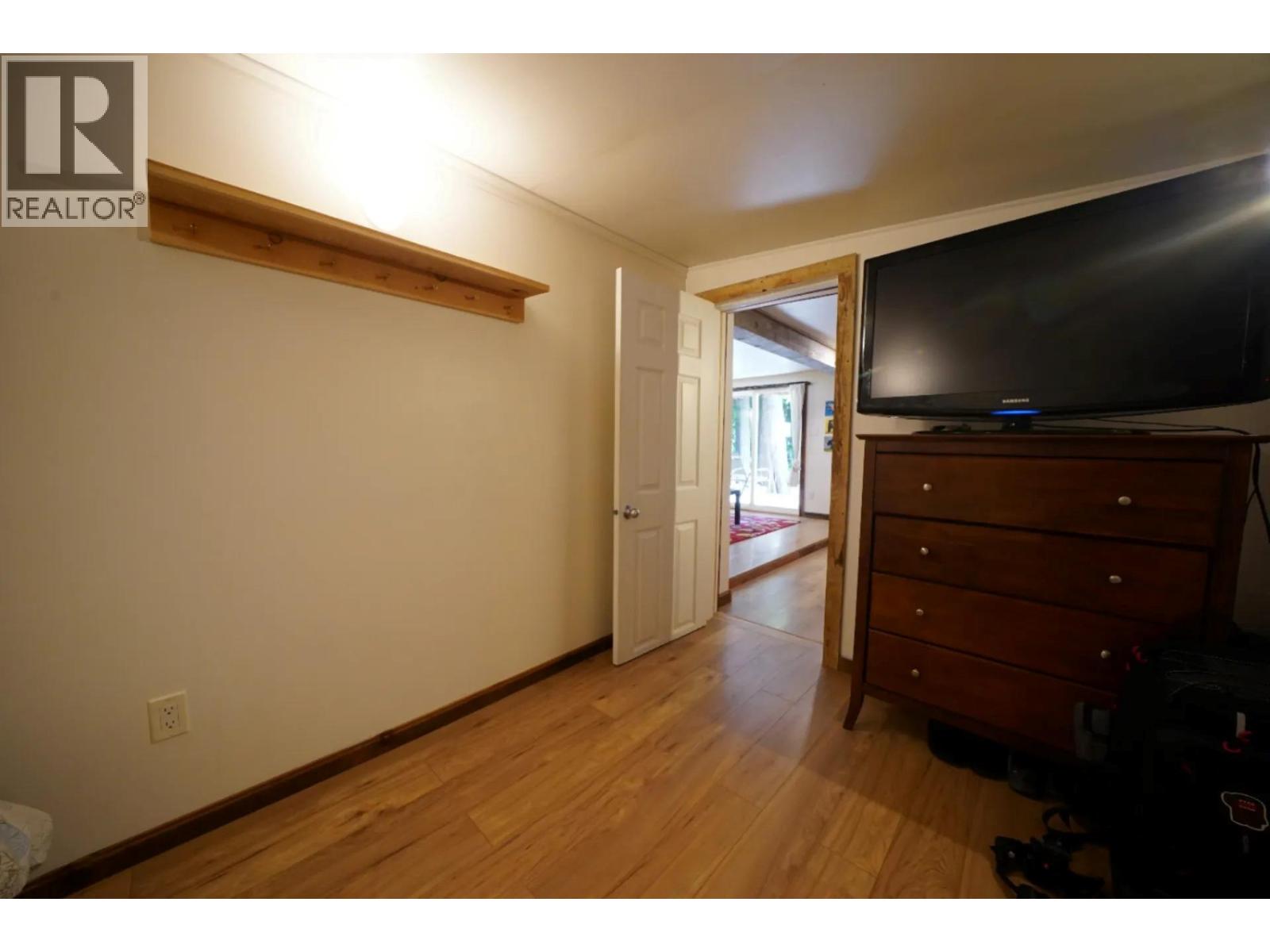 #5 1079 Lundell Road - 15