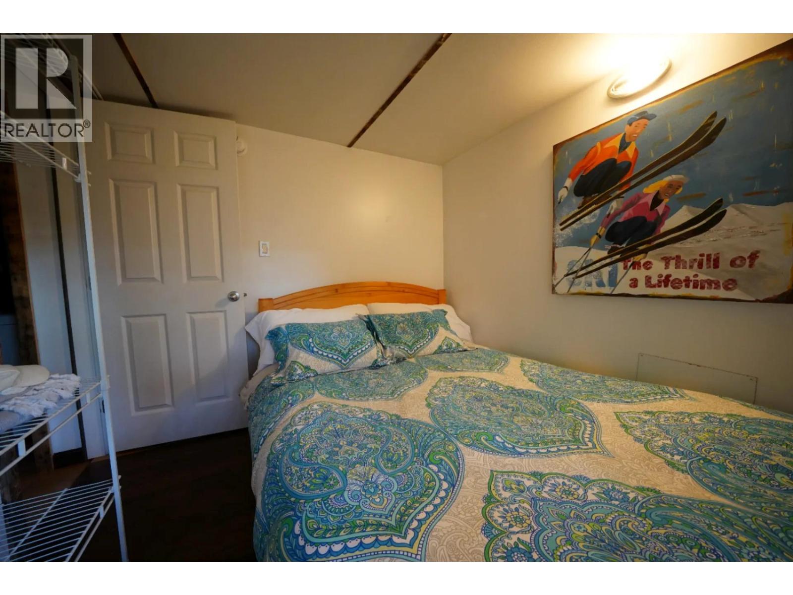 #5 1079 Lundell Road - 16