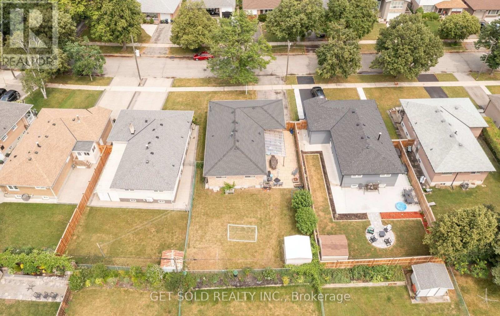 44 MANCROFT CRESCENT - 48