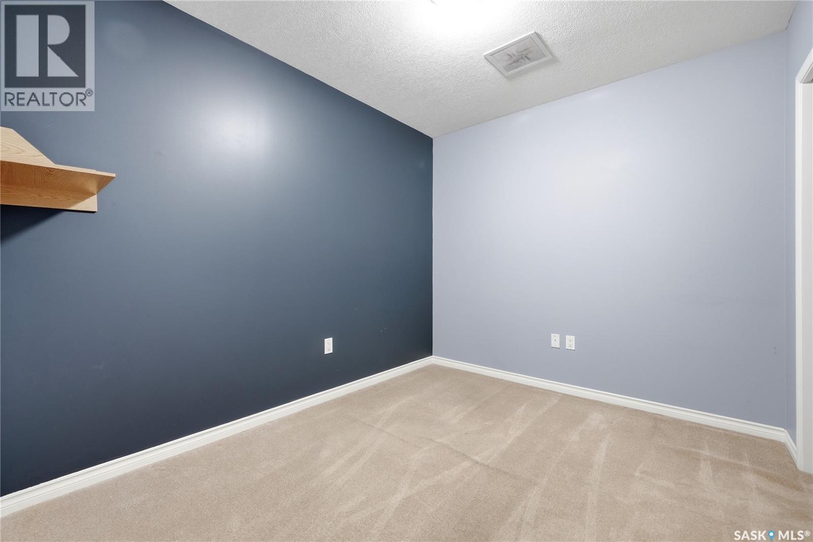 #1102 1914 Hamilton STREET - 16