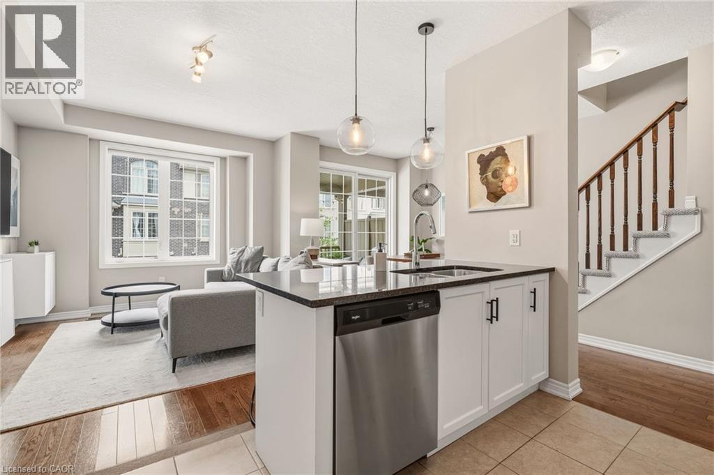 392 CRANBROOK Common - 13