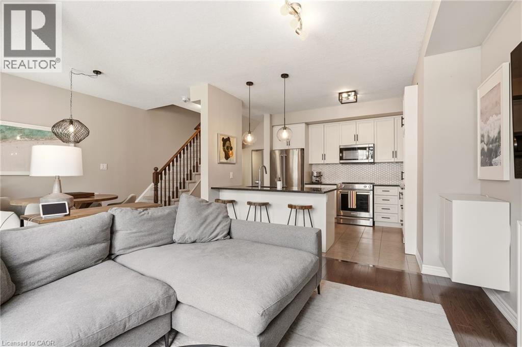 392 CRANBROOK Common - 18