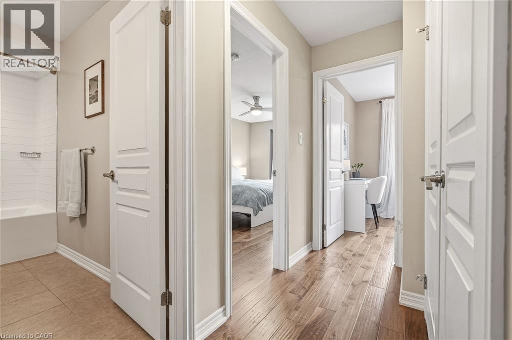 392 CRANBROOK Common - Image 25