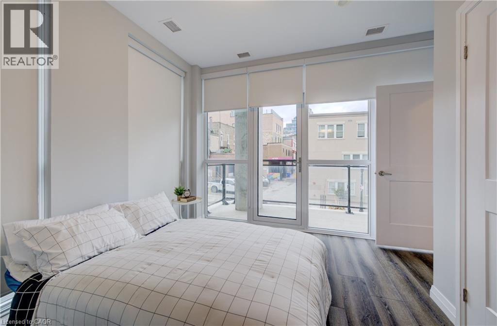#201 60 CHARLES Street W - 13