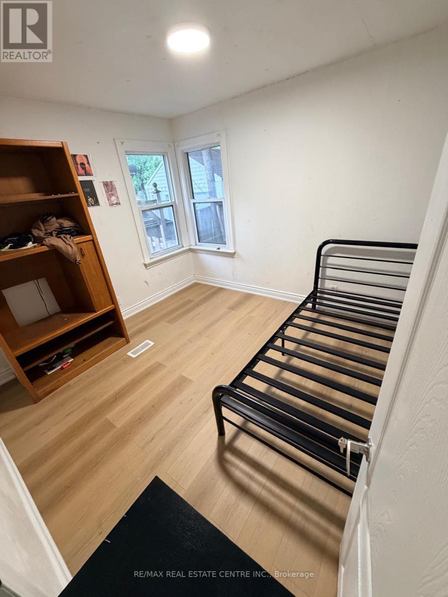 131 STEWART STREET - 16