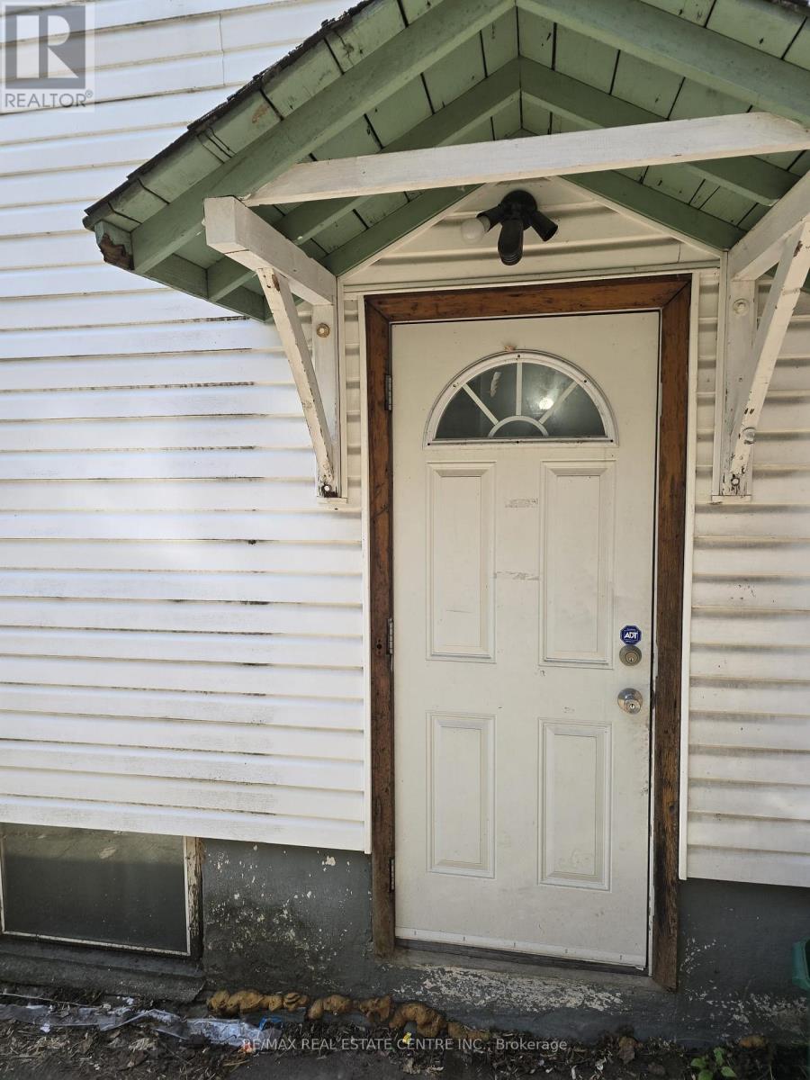 131 STEWART STREET - 25