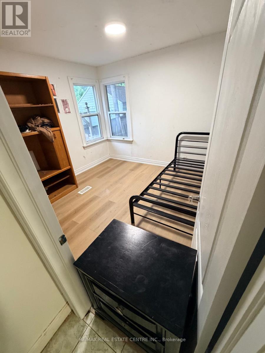 131 STEWART STREET - 6