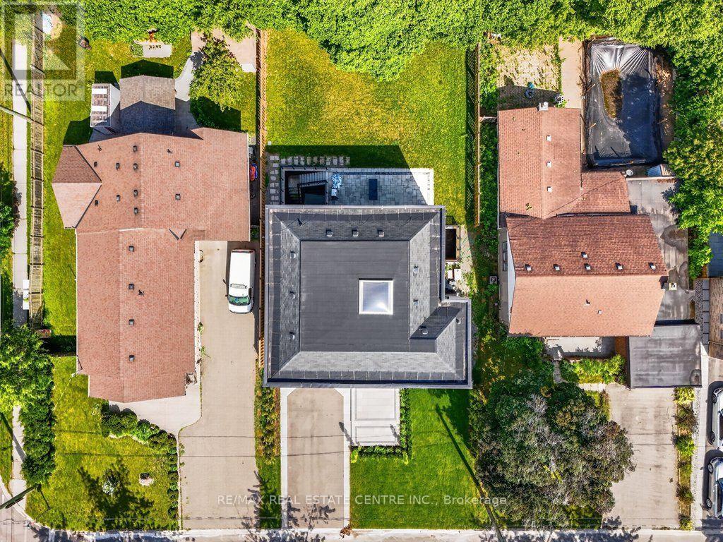 131 MAYFIELD DRIVE - 45