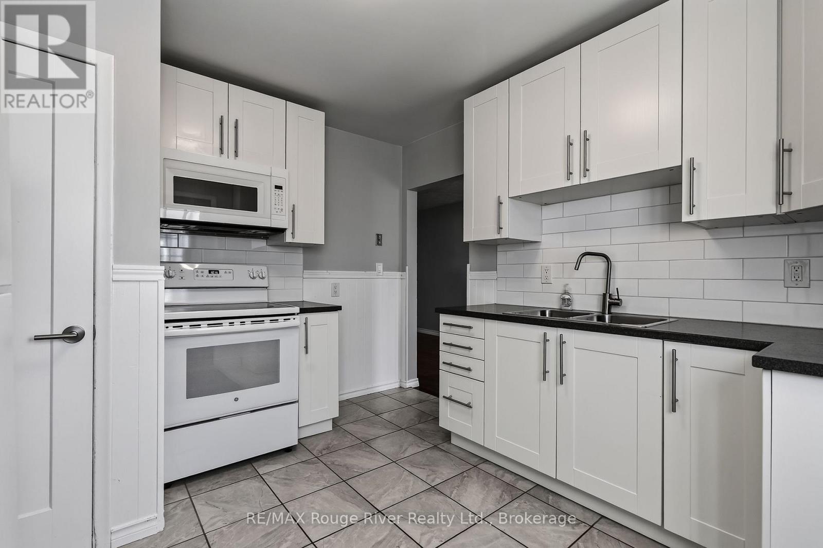 #8 137 FURNACE STREET - Image 17