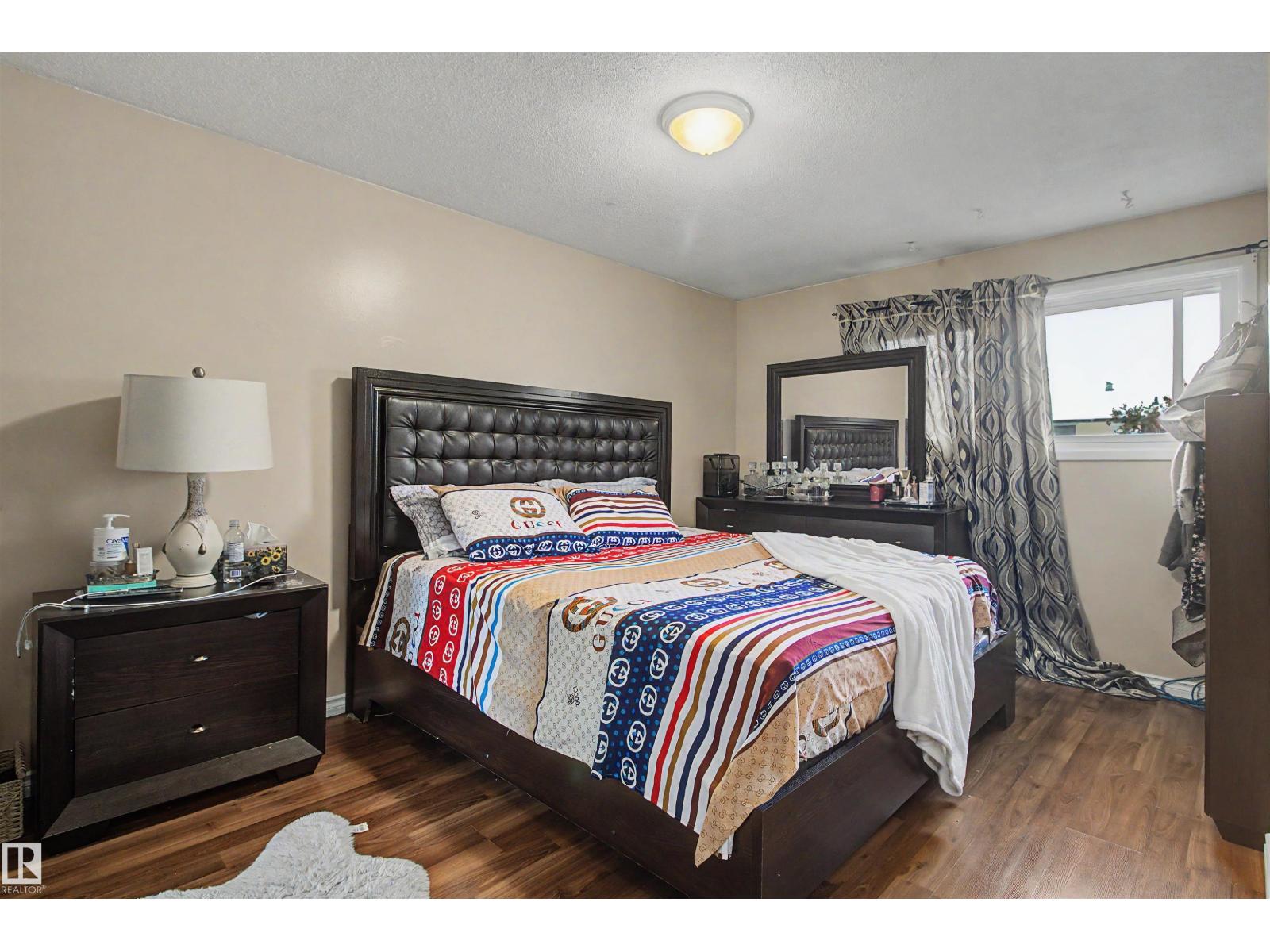 5724 143 AV NW - 15