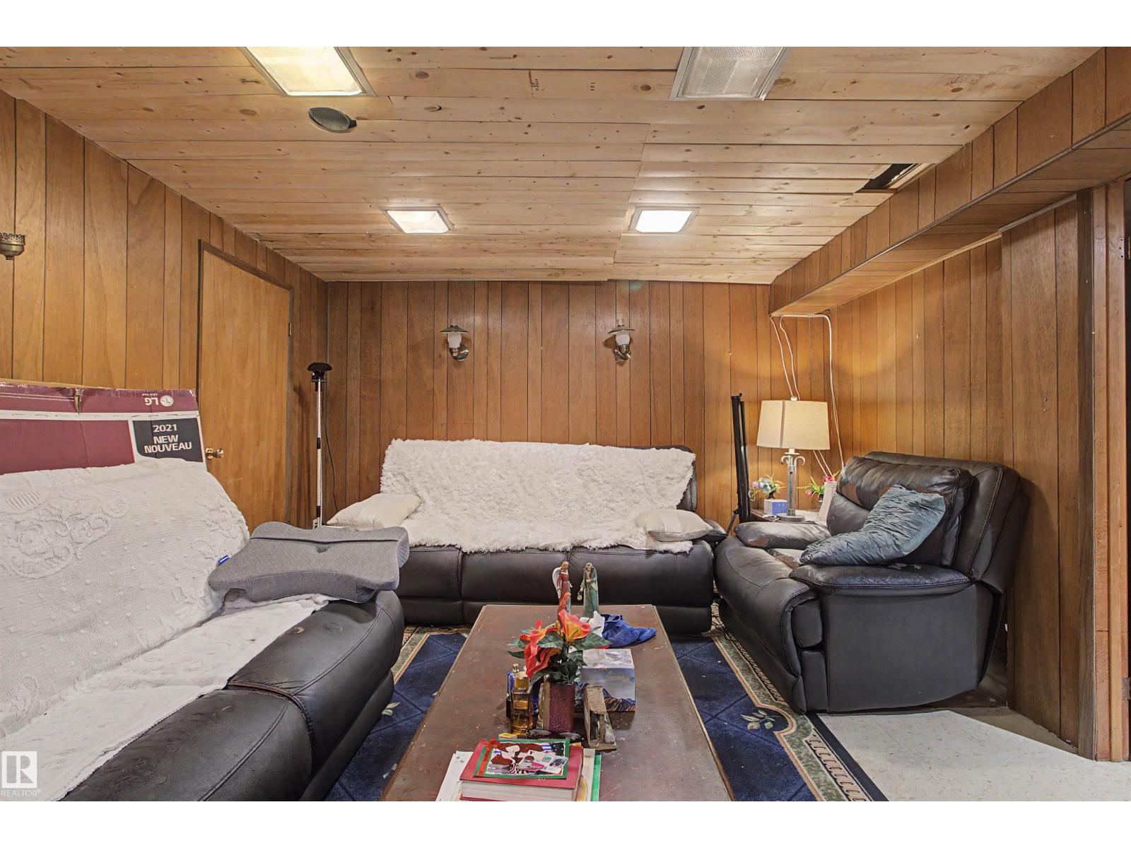 5724 143 AV NW - 22