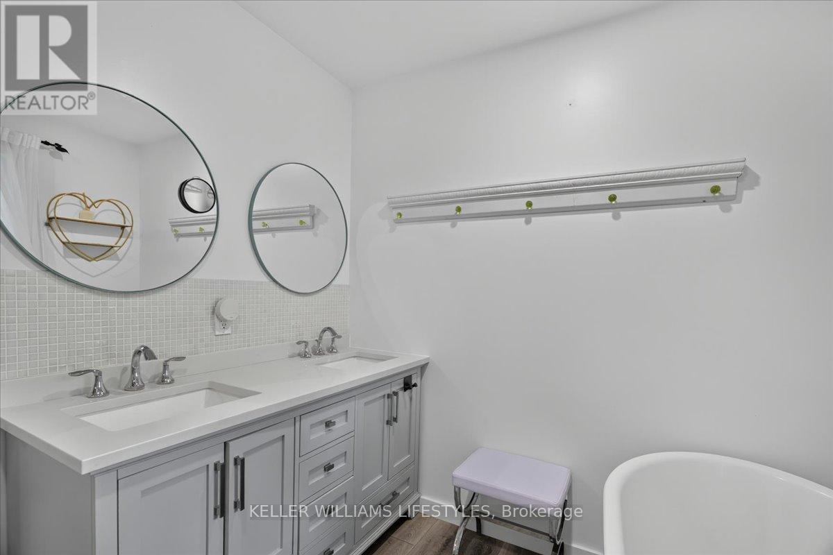 9904 LAKE ROAD - 25