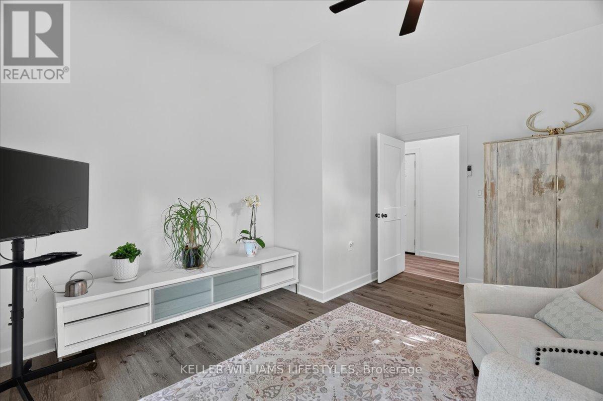 9904 LAKE ROAD - 7