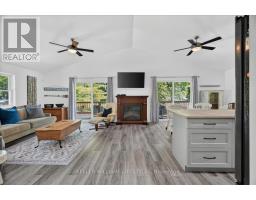 9904 Lake Road, Lambton Shores, ON N0N1J1 Photo 12
