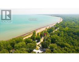 9904 Lake Road, Lambton Shores, ON N0N1J1 Photo 42