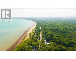 9904 Lake Road, Lambton Shores, ON N0N1J1 Photo 43