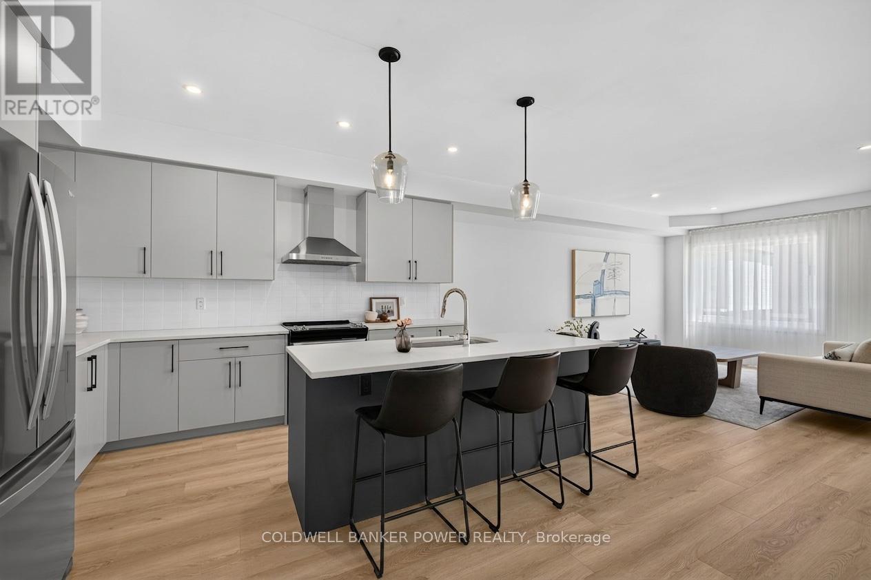 #31 3363 DAVID MILNE WAY - 8