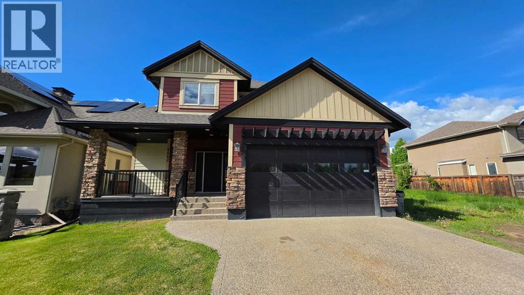 8862 60 Avenue - 1