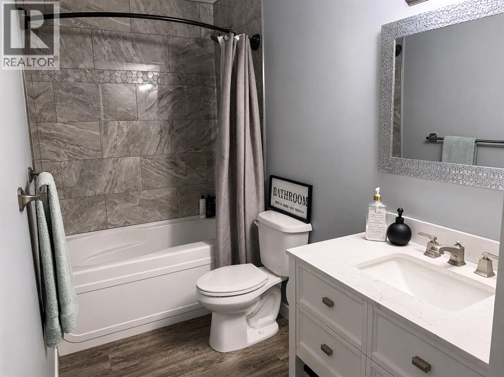 58 Village Crescent - 16
