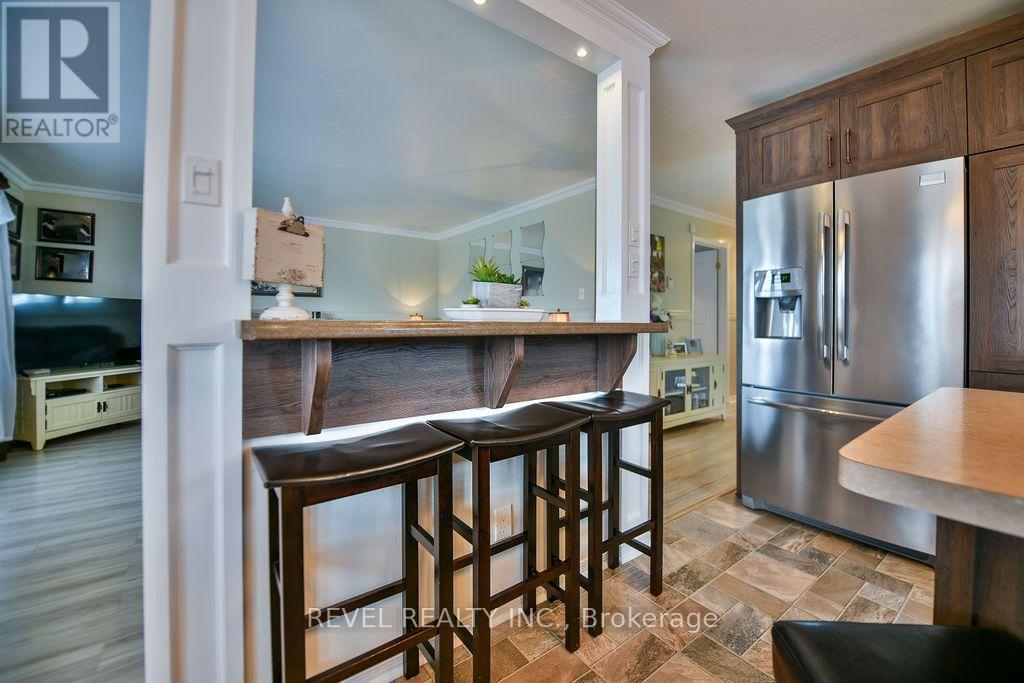 216 RENEE PLACE - 10