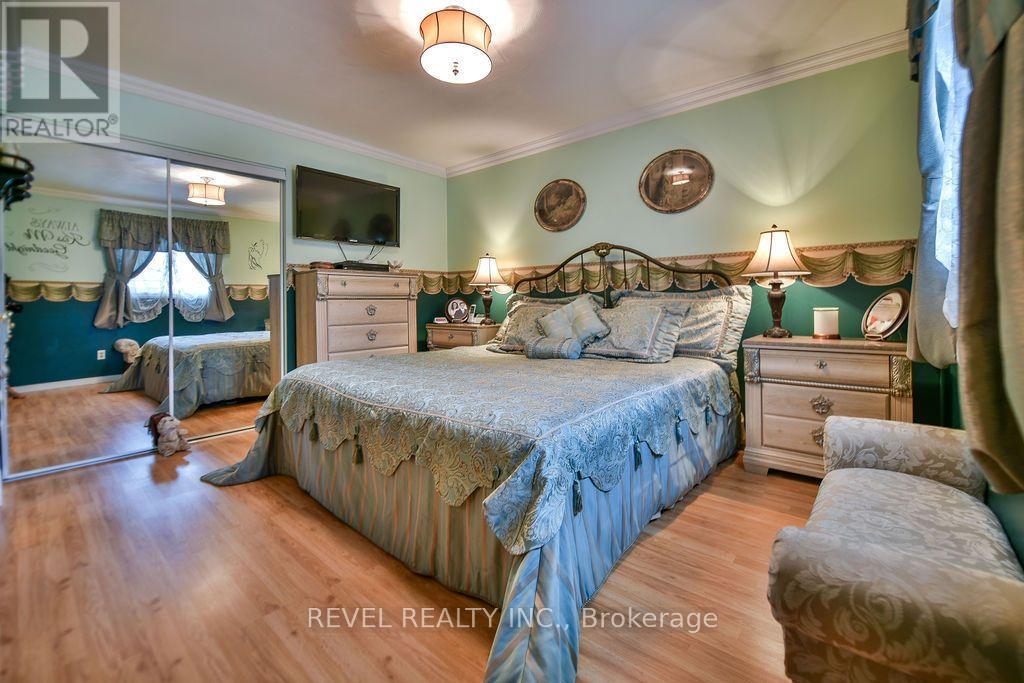 216 RENEE PLACE - 15