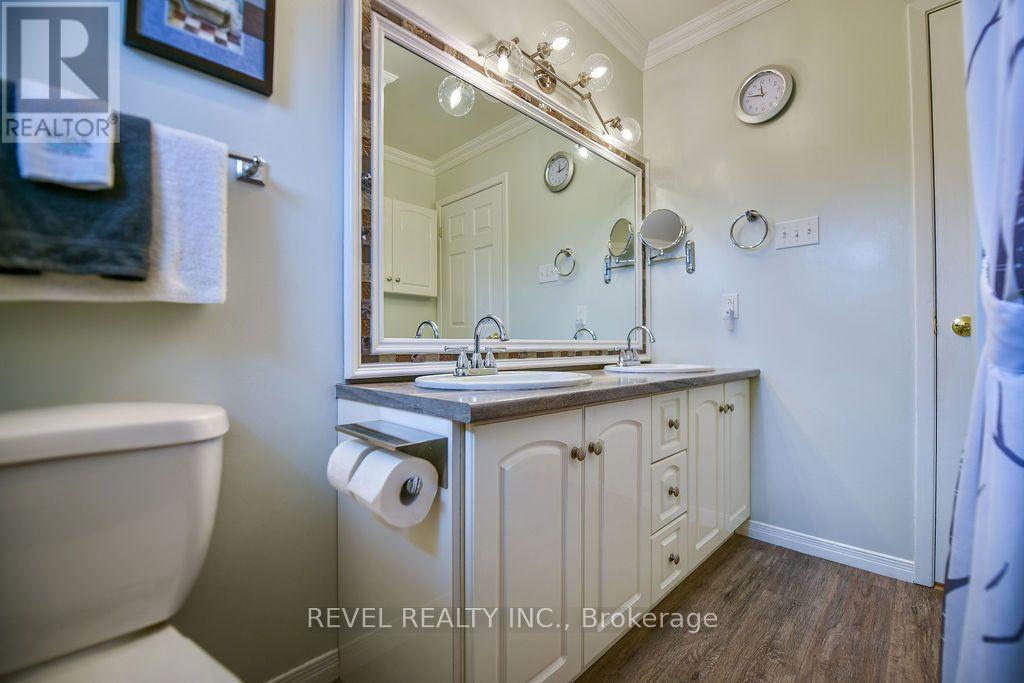 216 RENEE PLACE - 22