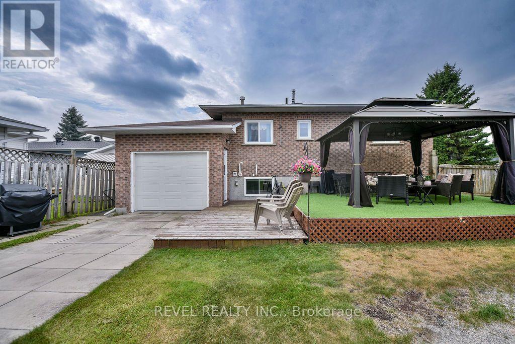 216 RENEE PLACE - 36