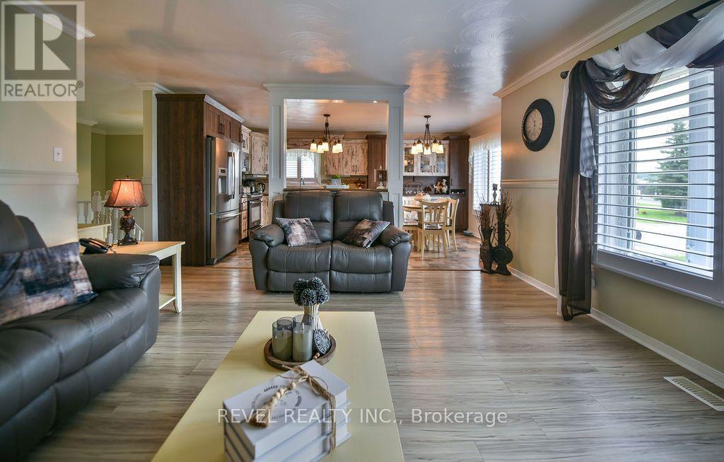 216 RENEE PLACE - 6
