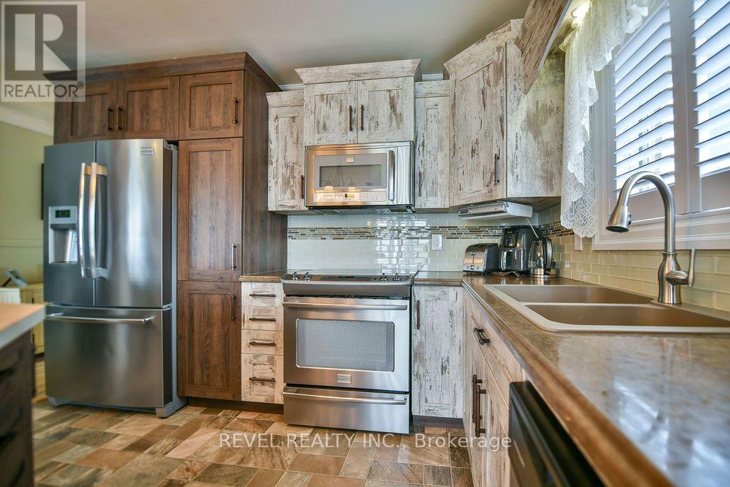 216 RENEE PLACE - 9