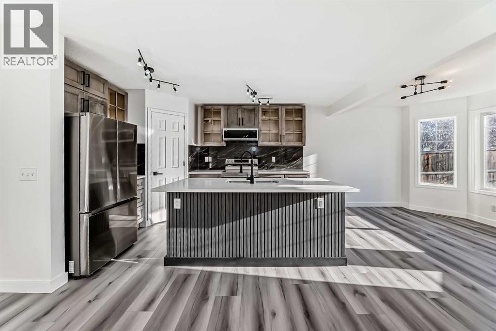 289 Canals Circle SW - 3
