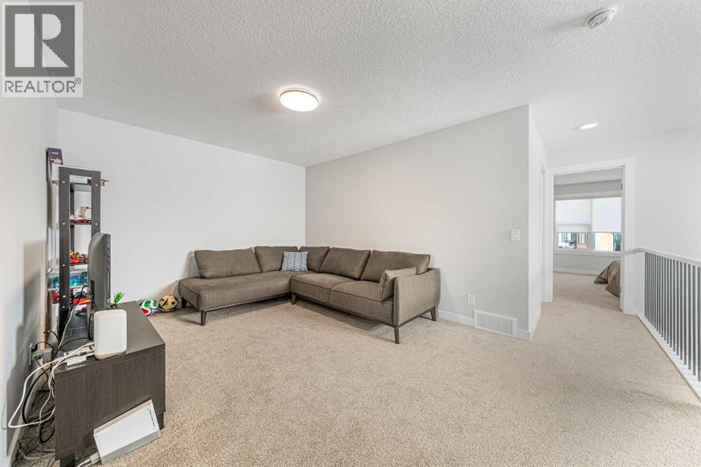 116 Rowmont Heath NW - 23