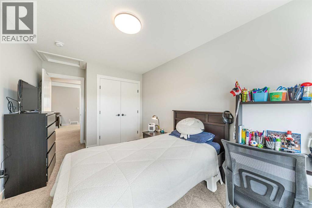 116 Rowmont Heath NW - 33