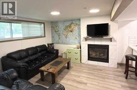 6803 24 Avenue NE - 26