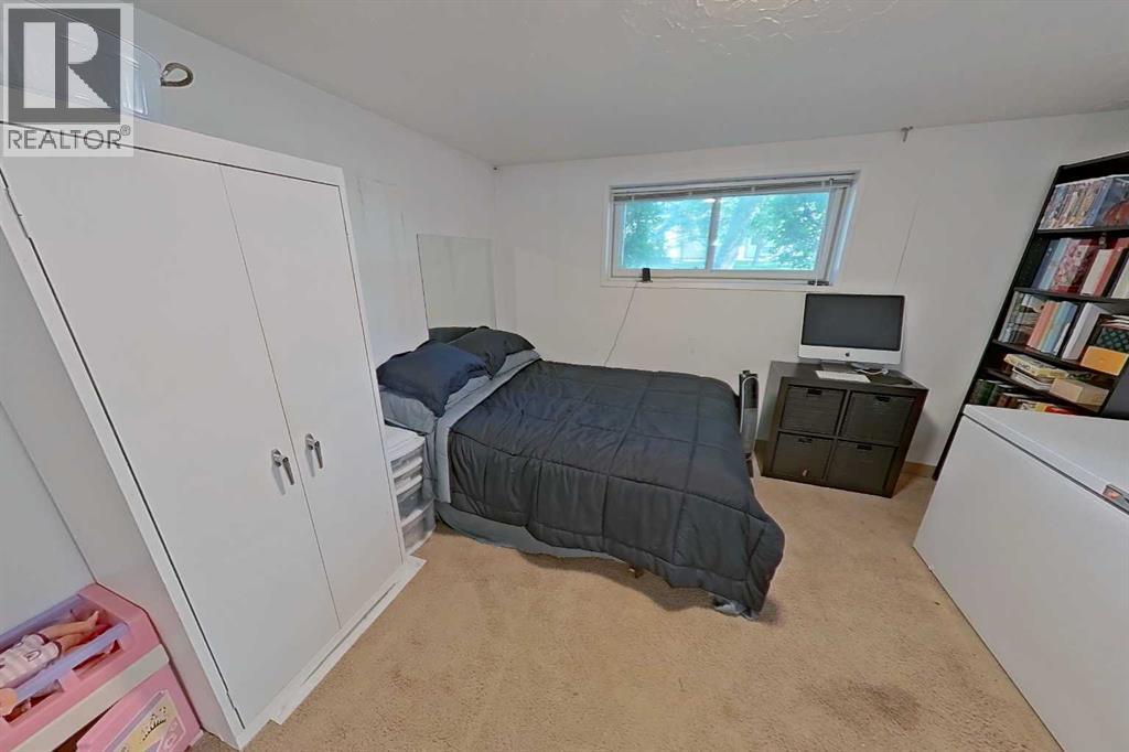 6803 24 Avenue NE - 30