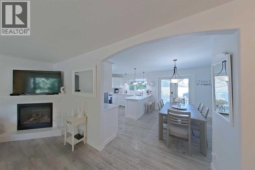 6803 24 Avenue NE - 8