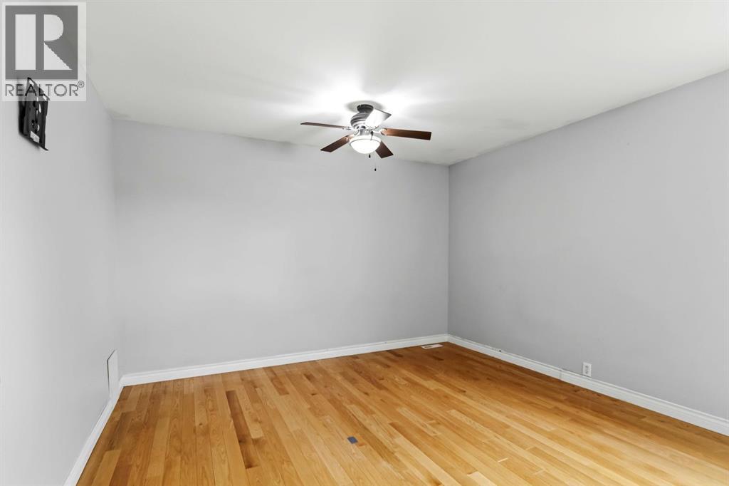 114 A Windsor Drive - 16