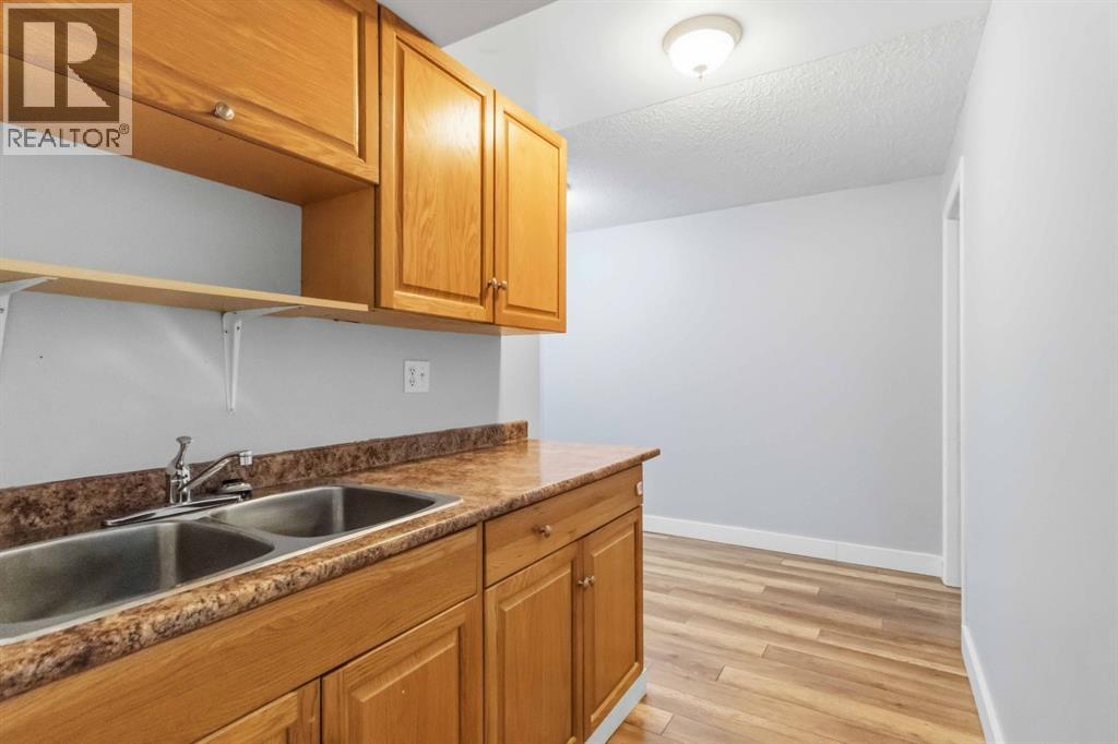 114 A Windsor Drive - 27