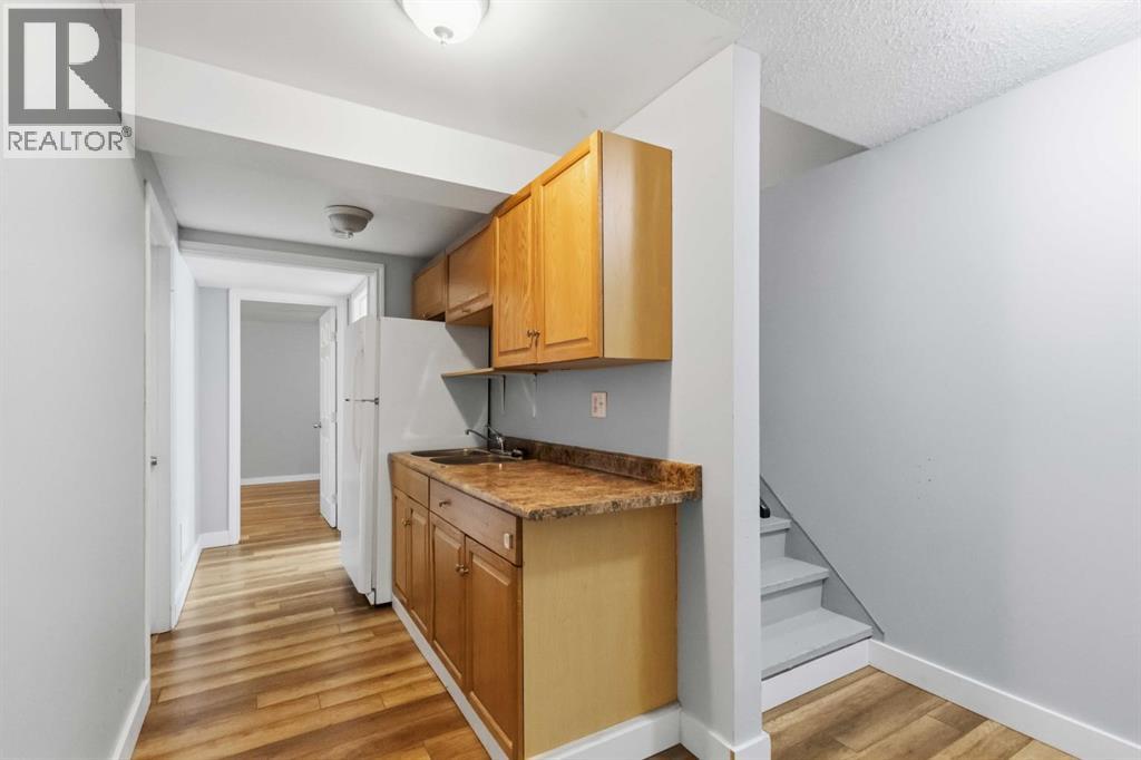 114 A Windsor Drive - 26
