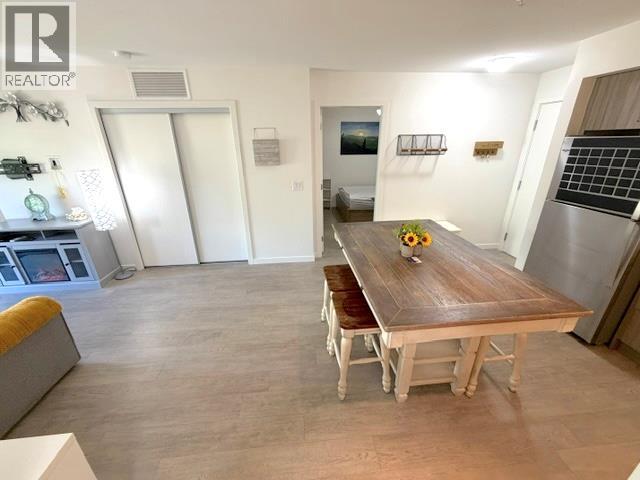 #211 725 Academy Way - 4