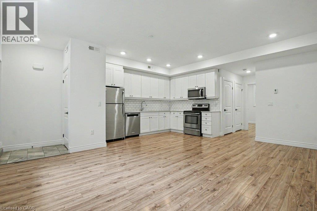 #B105 112 UNION Street E - 7