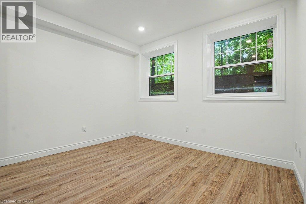 #B105 112 UNION Street E - 13