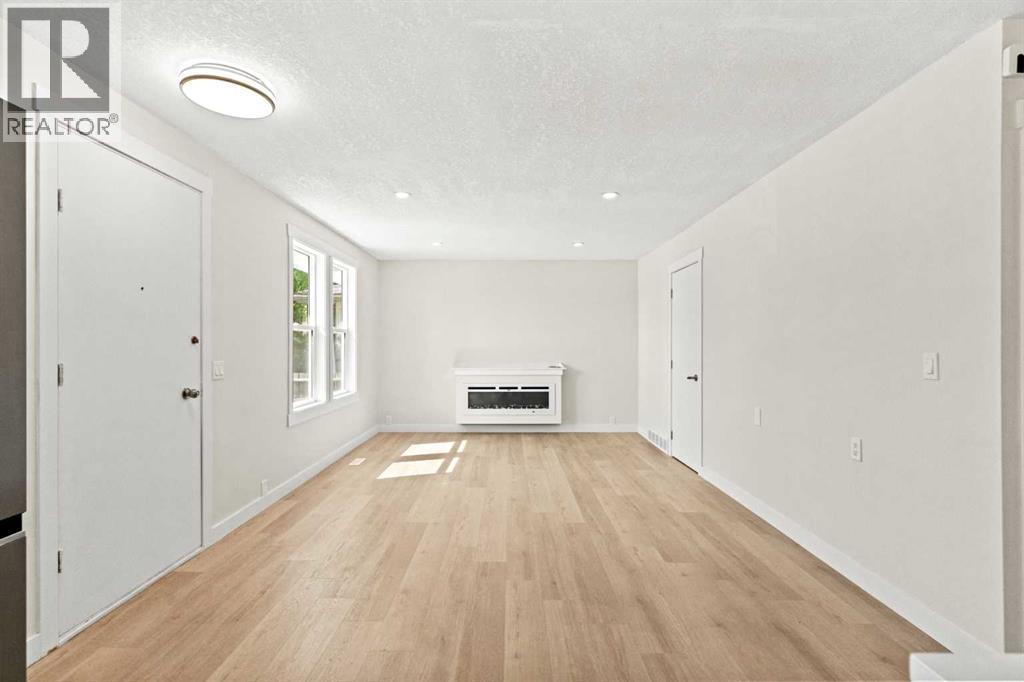 3116 39 Street SE - 2