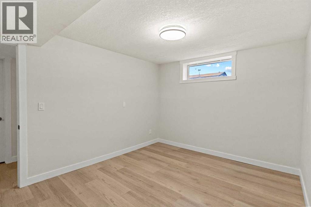 3116 39 Street SE - 19