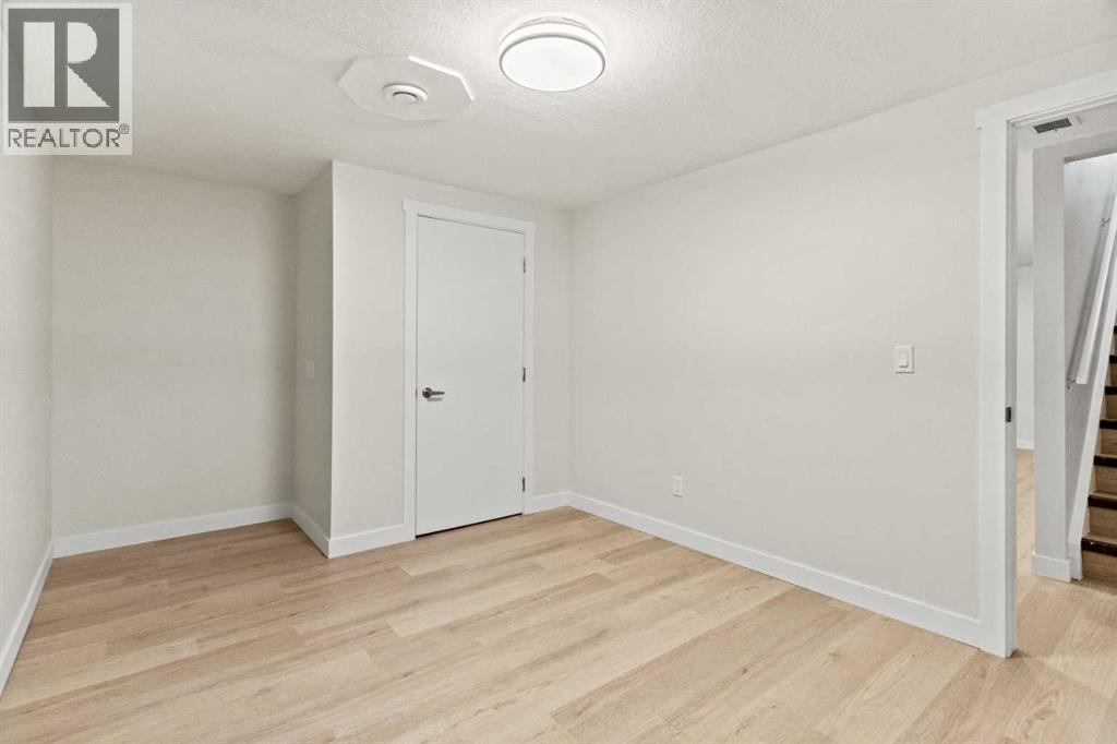 3116 39 Street SE - 21