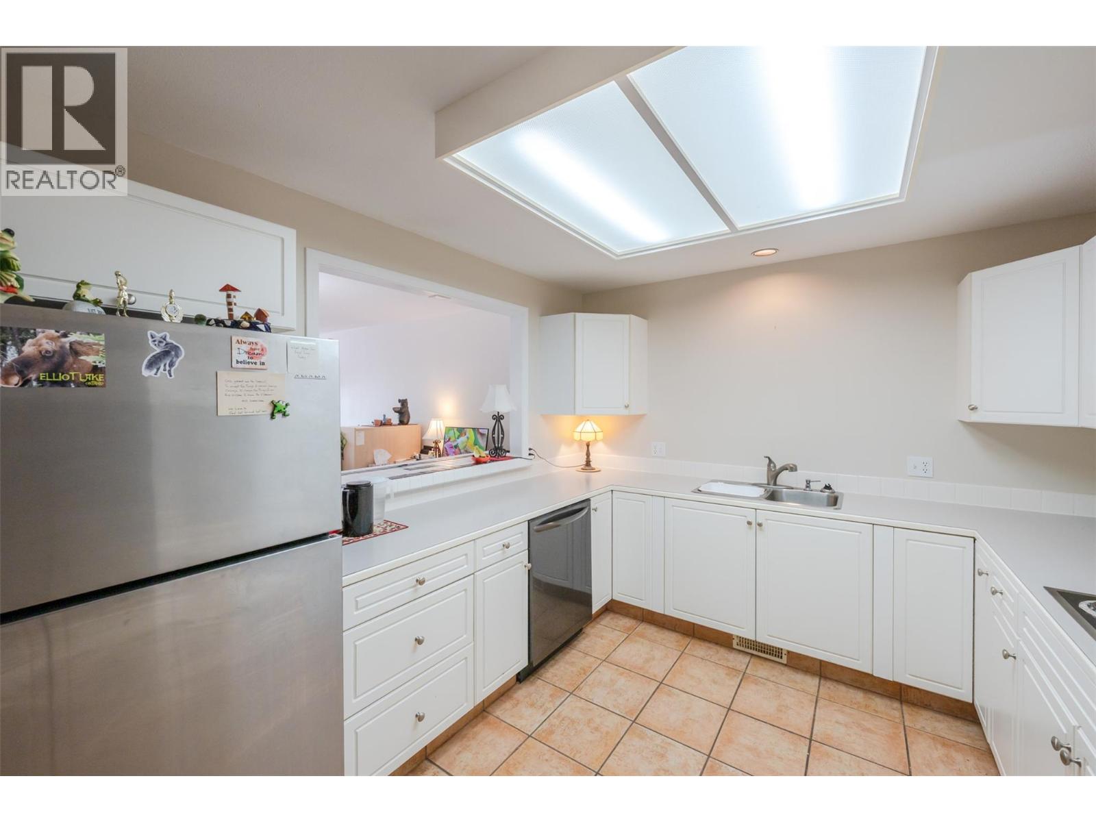 #5 6801 COTTONWOOD Drive - 17