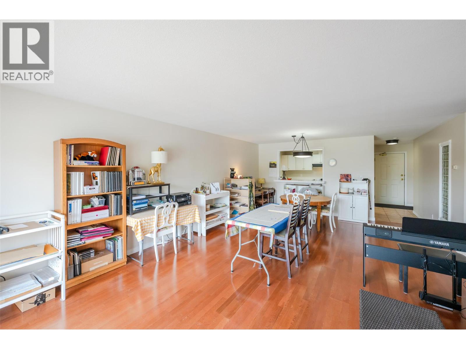 #5 6801 COTTONWOOD Drive - 11