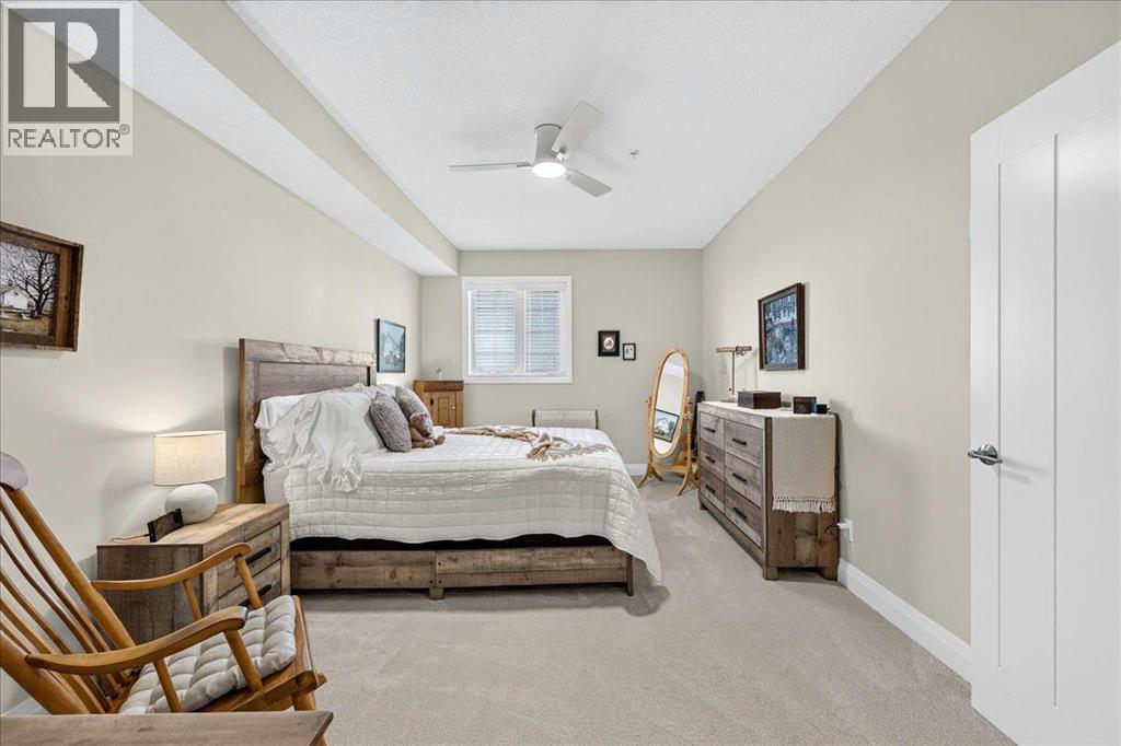 #2305 15 Sunset Square - Image 17
