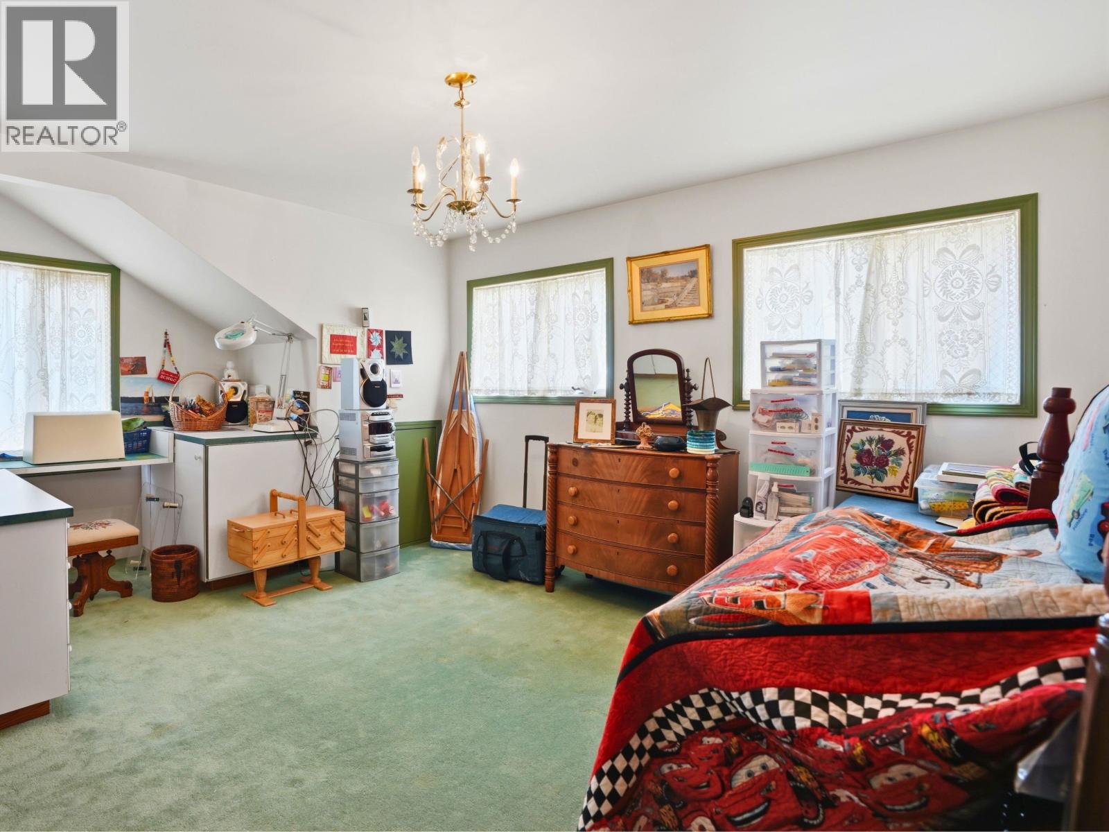 603 MARINE DRIVE, Gibsons