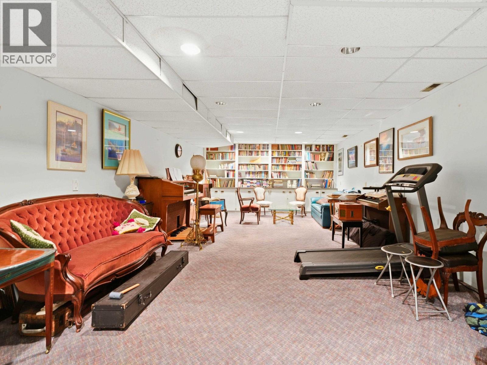 603 MARINE DRIVE, Gibsons